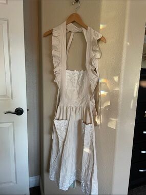 Cream Ruffled Apron with Embroidered Detail No Size Tag